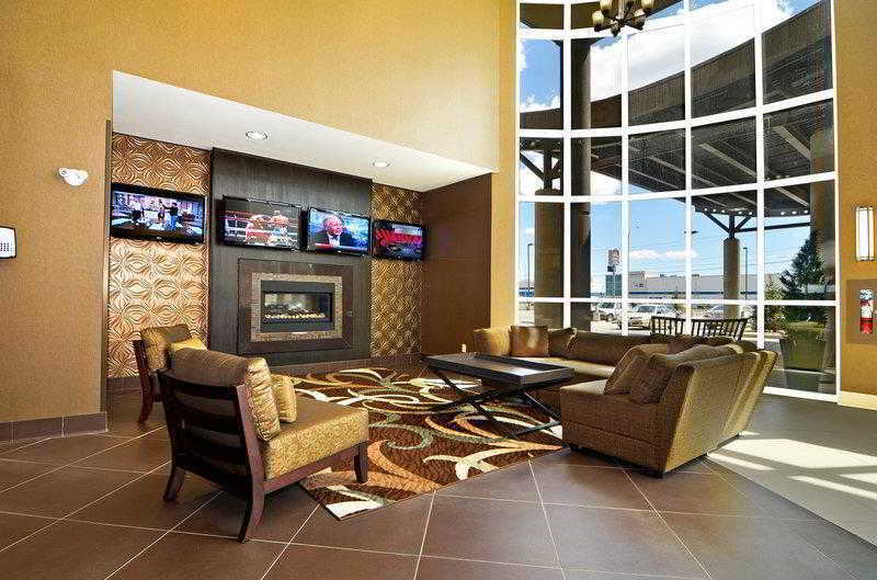 Western Premier Freeport Airport Hotel
