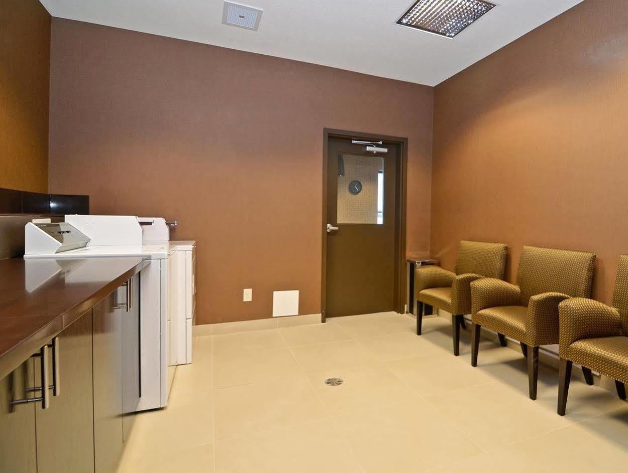 Hotel Western Premier Freeport Airport Calgary